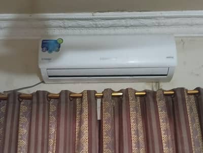 Urgent Kenwood 1.5 Ton DC Inverter AC for Sale