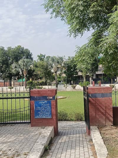 10 MARLA PLOT AVAILABLE FOR SALE IN OPF HOUSING SCHEME