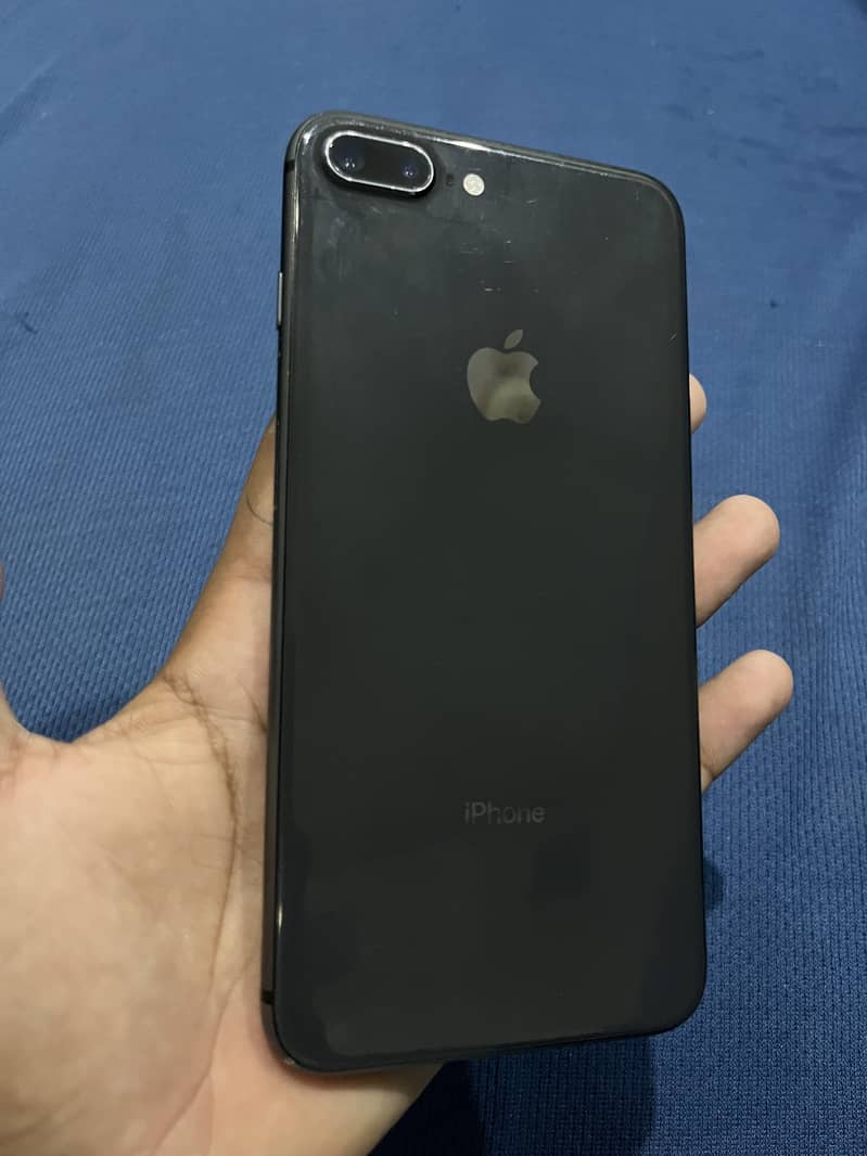 Apple iPhone 8 Plus 0