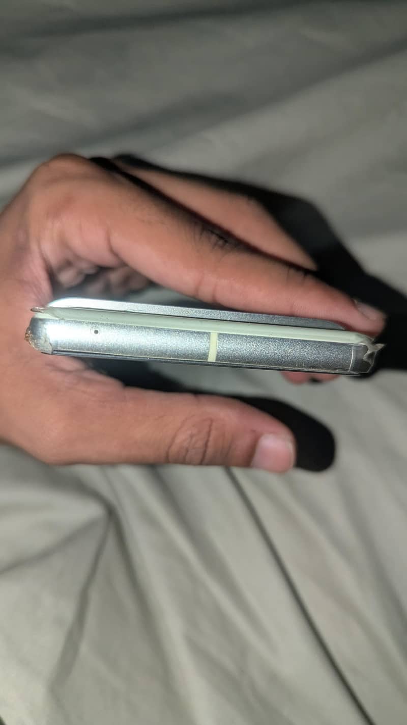 Google Pixel 7 3