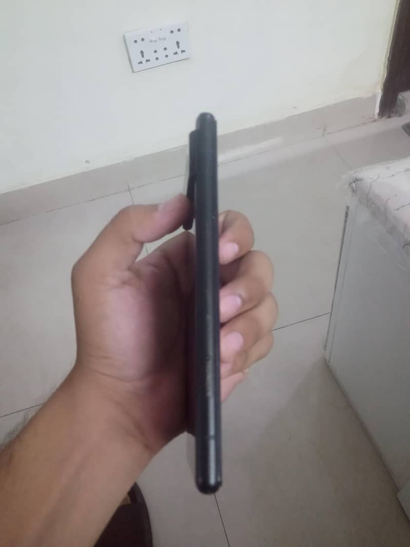 Google Pixel 6 4