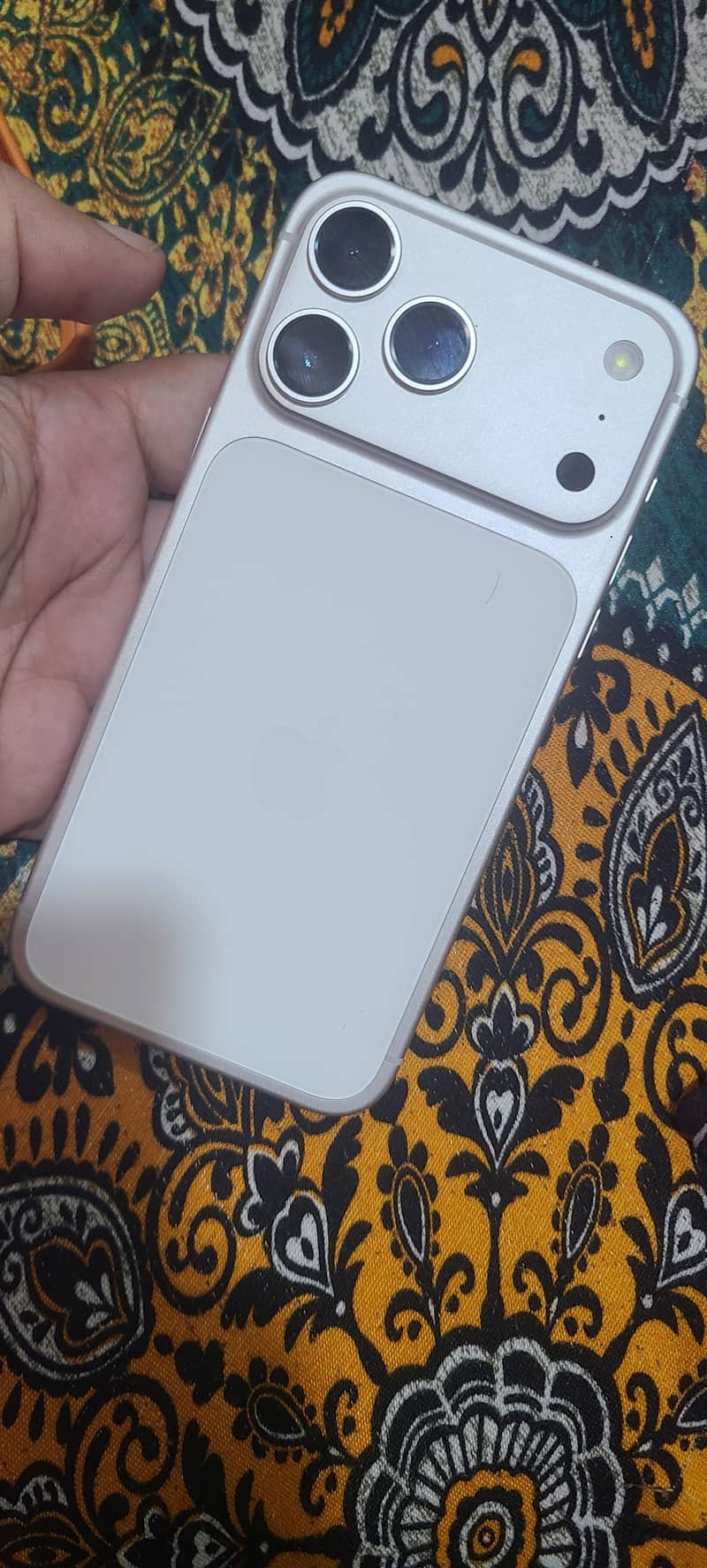 Apple iPhone 14 Pro Max 0