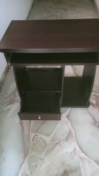 office/console wooden table