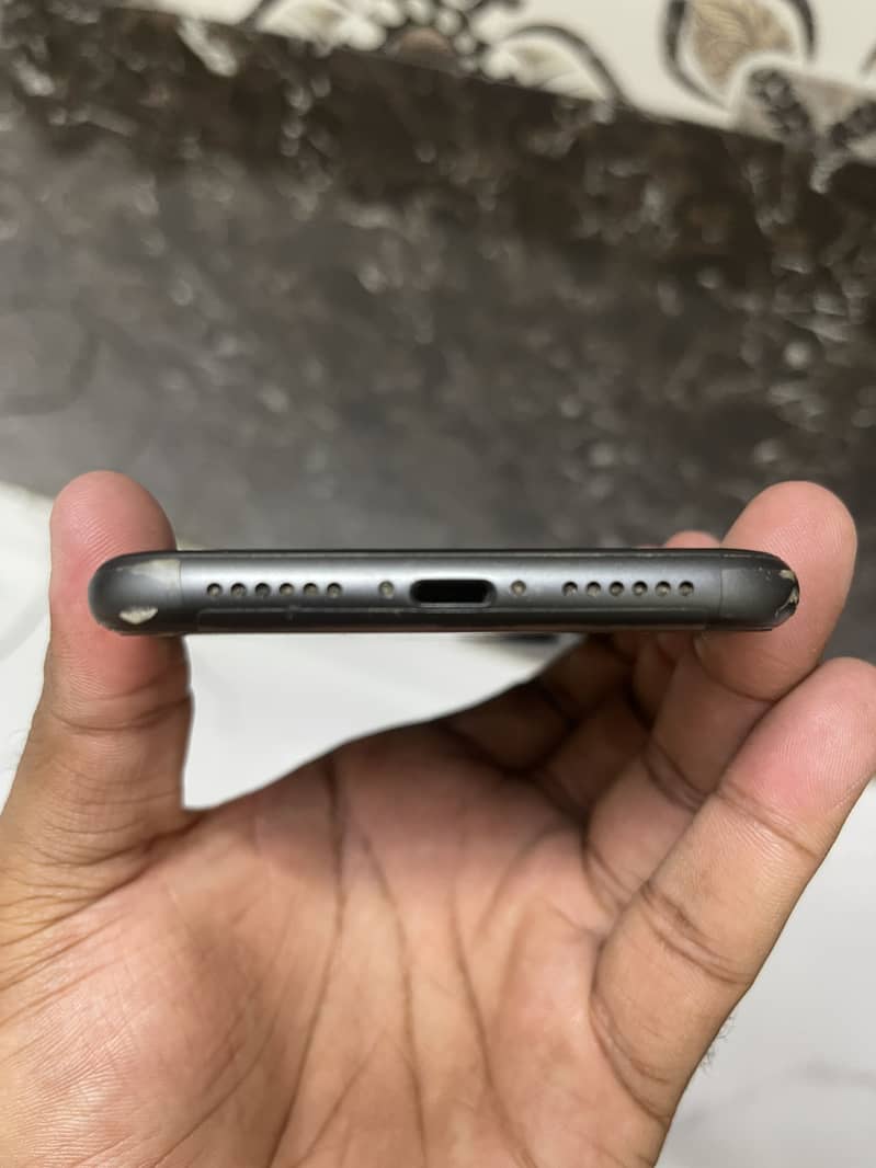 Apple iPhone 11 5