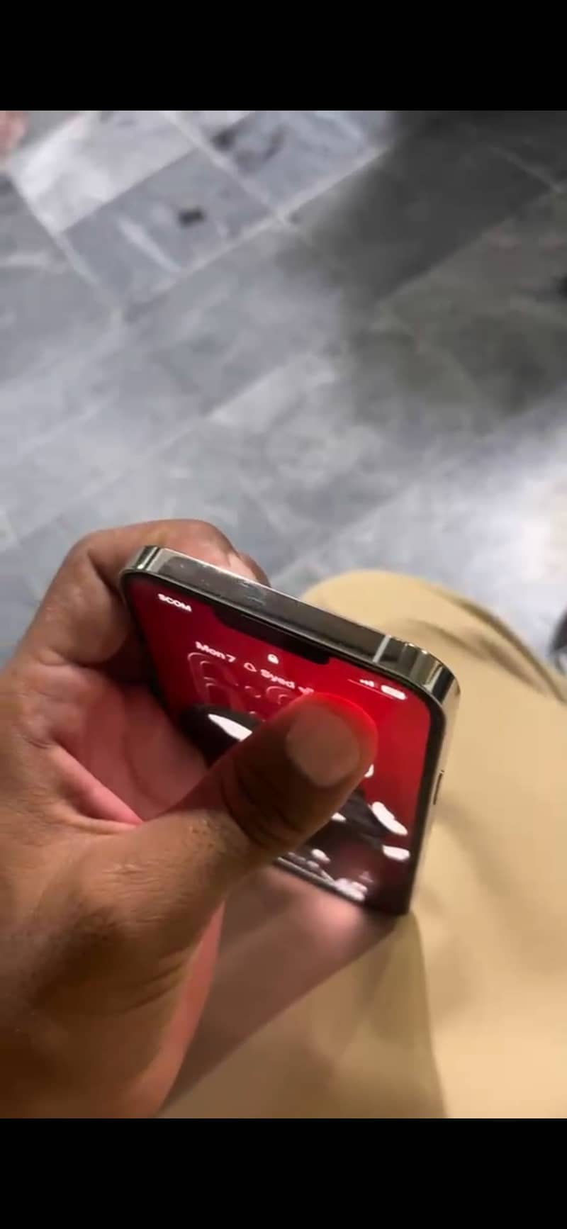 Apple iPhone 13 Pro Max 3