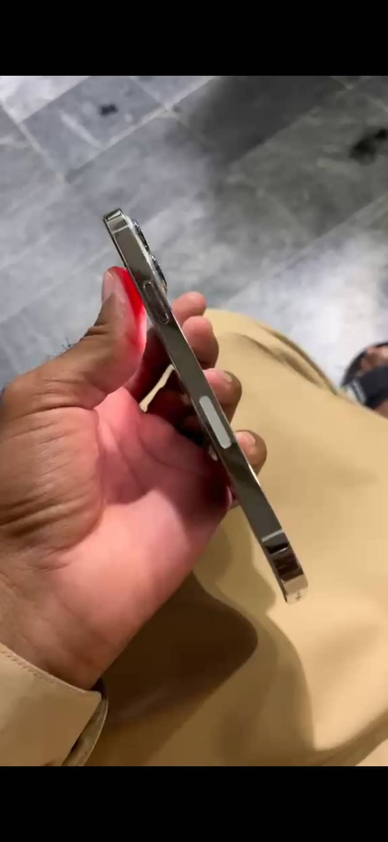 Apple iPhone 13 Pro Max 4