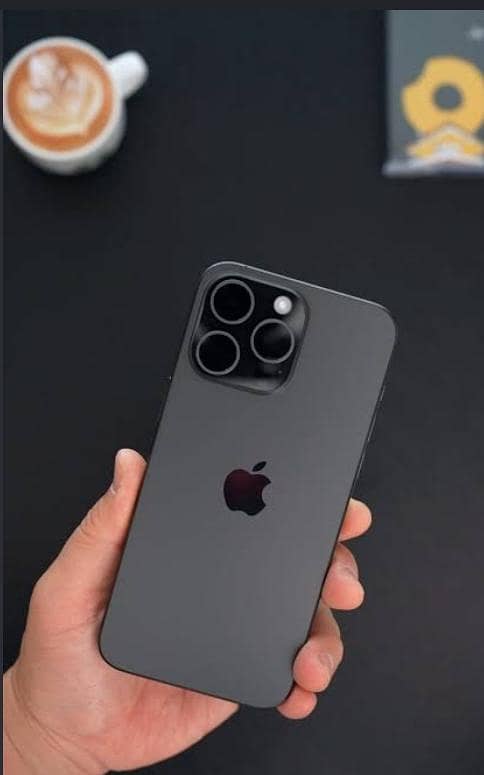 Apple iPhone 15 Pro Max 0