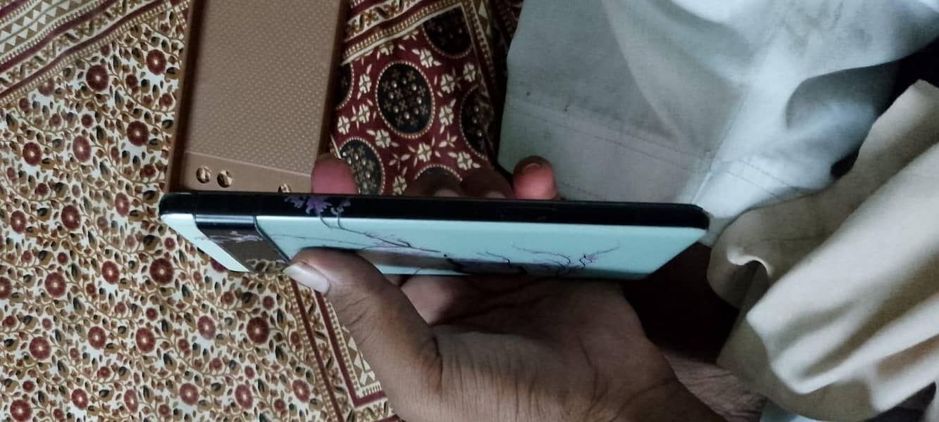Google Pixel 6a 5