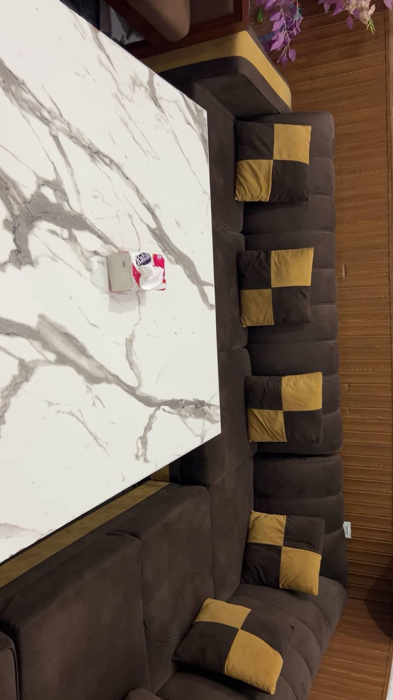Table for sitting (guest table) 1