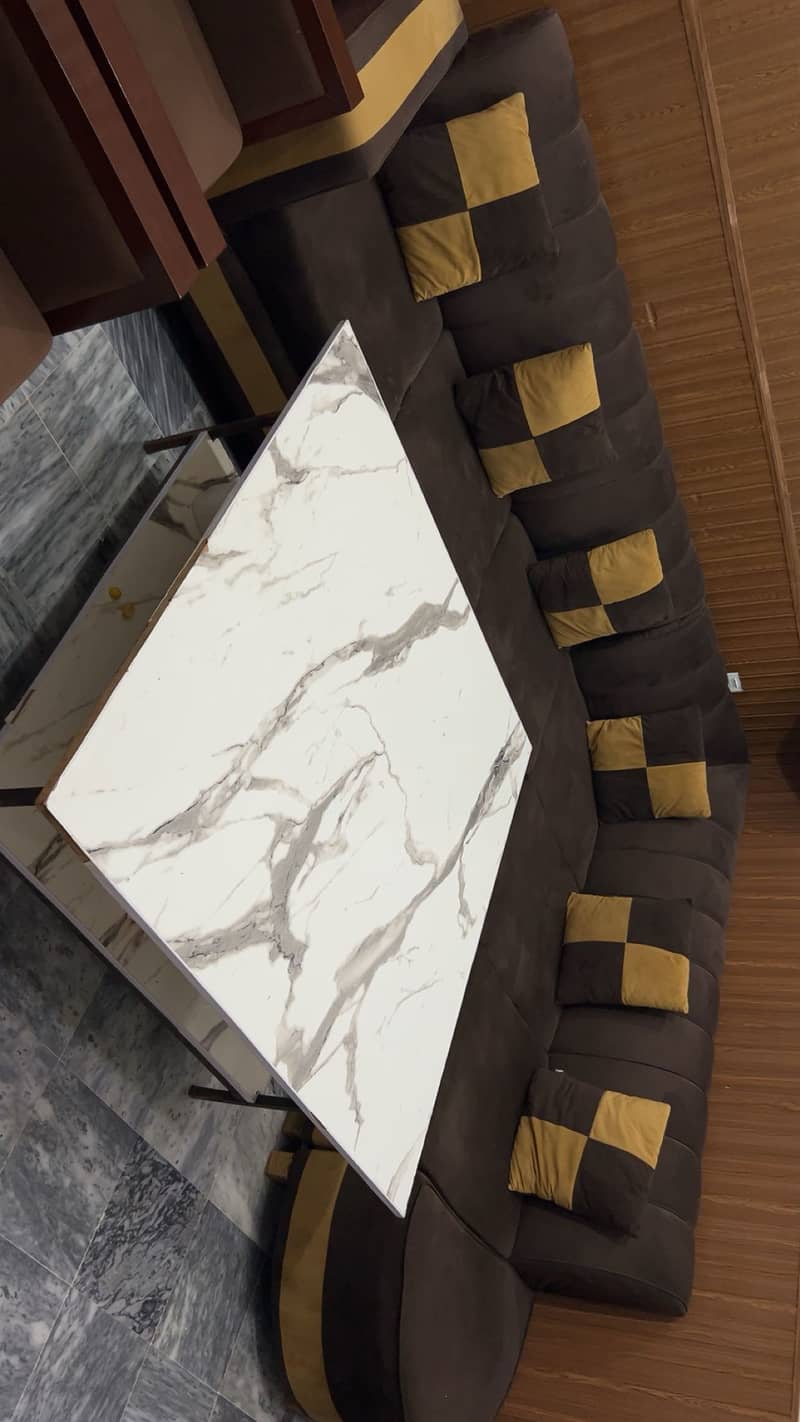 Table for sitting (guest table) 2