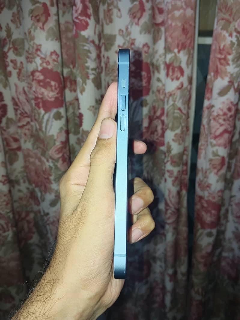 Apple iPhone 14 plus 3