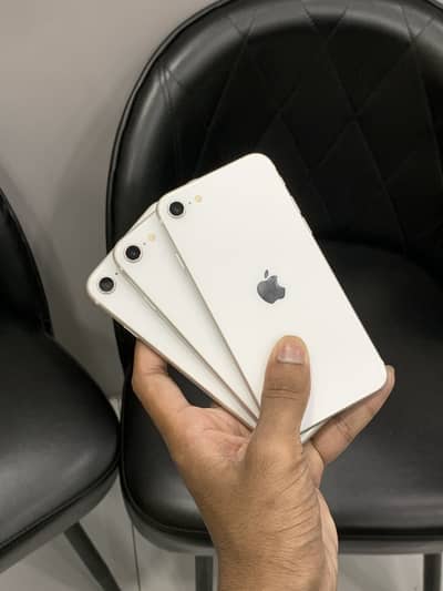 Apple iPhone SE 2 / 03199954461