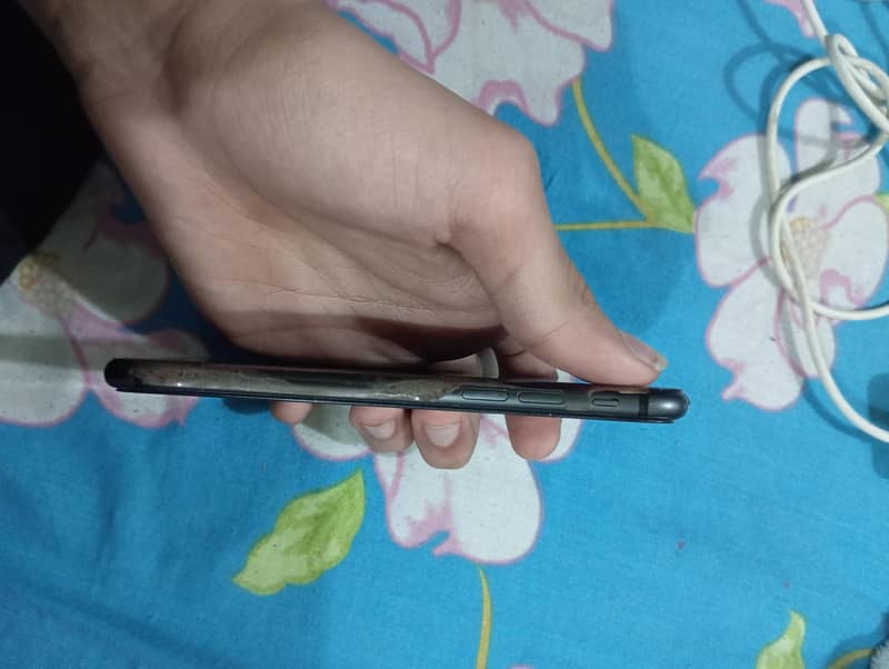 Apple iPhone 8 2