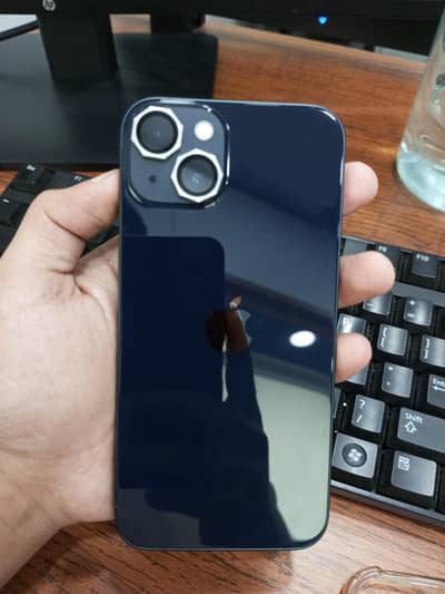 Apple iPhone 13