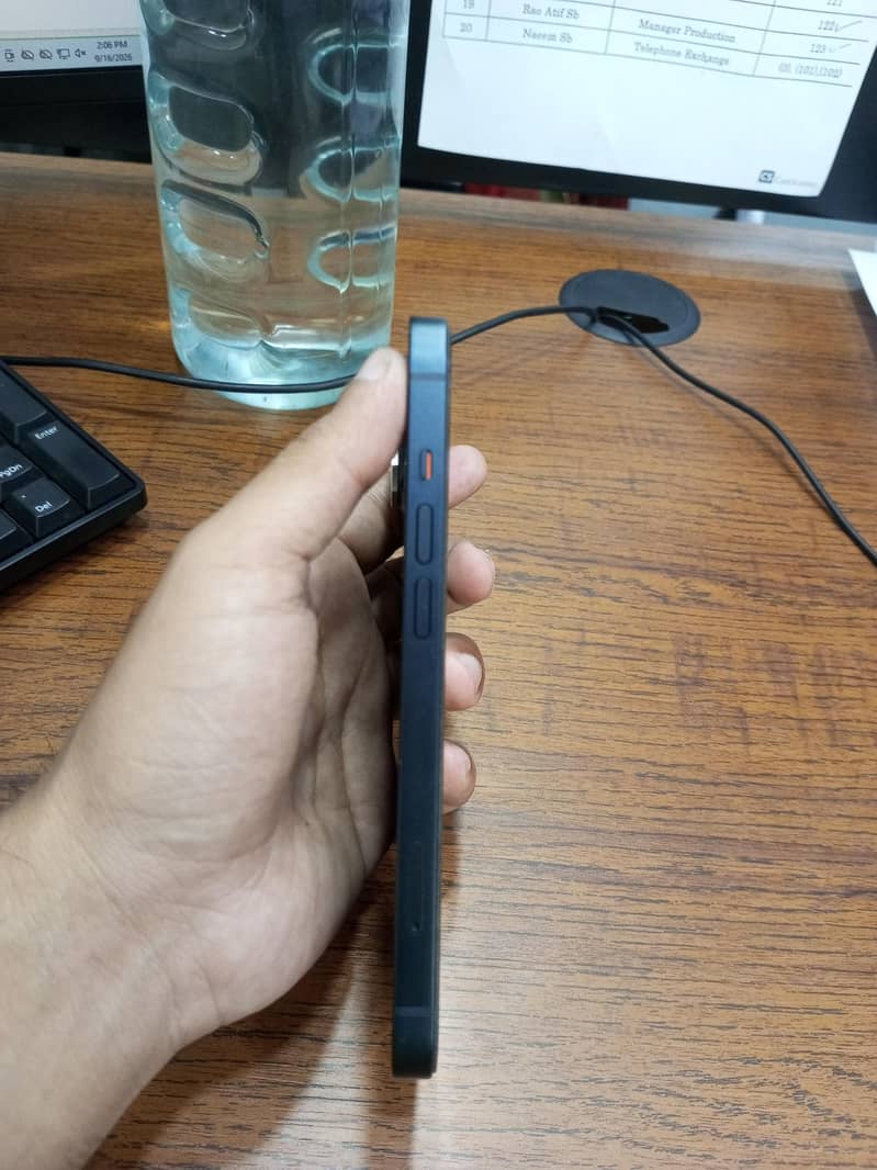 Apple iPhone 13 3
