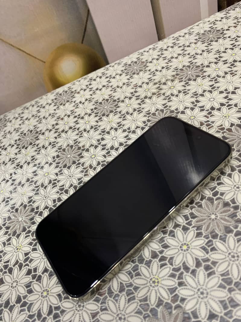 Apple iPhone 14 Pro Max 7