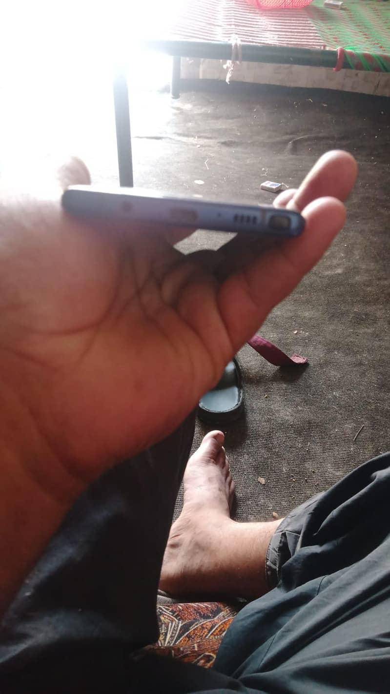 Samsung Mobile Note 9 3