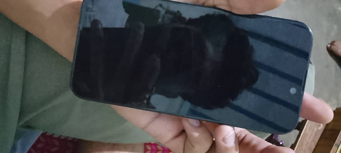 Apple iPhone 15 plus 4