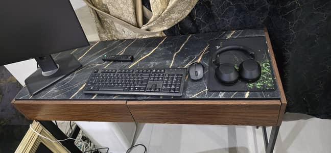 Office Work Station Black and Brown