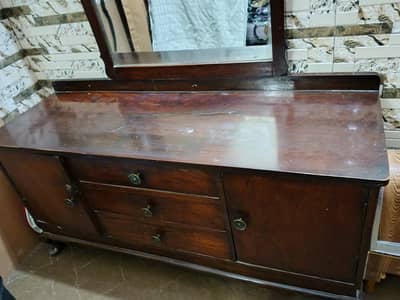 Dresing table for sale