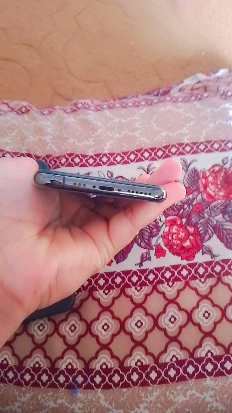 Apple iPhone 11 Pro 5