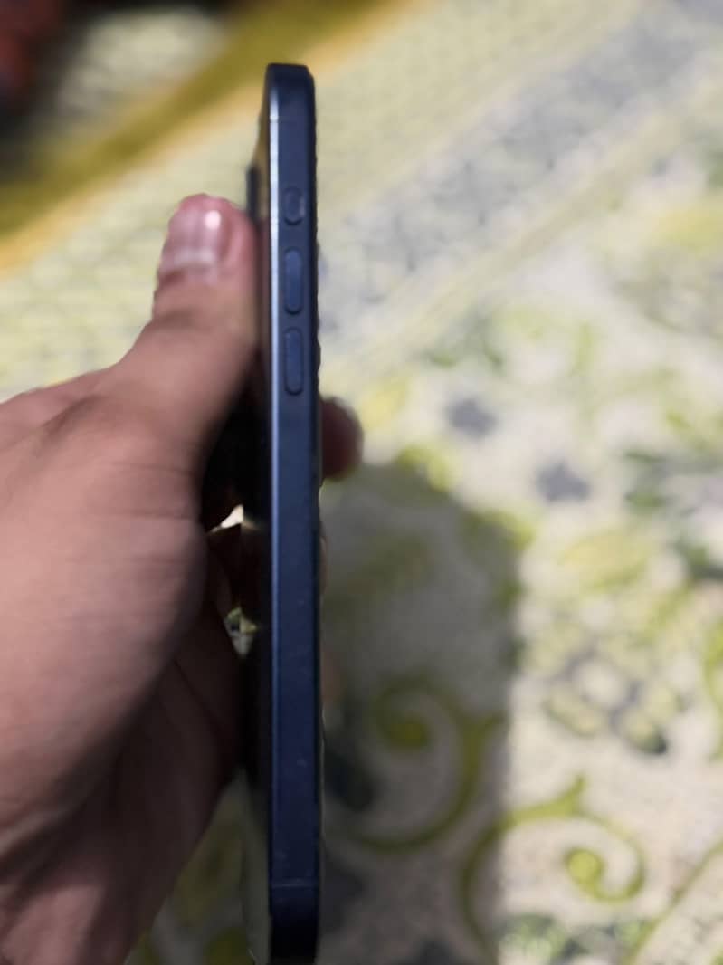 Apple iPhone 15 Pro Max 1