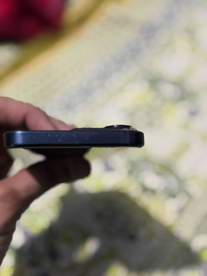 Apple iPhone 15 Pro Max 5
