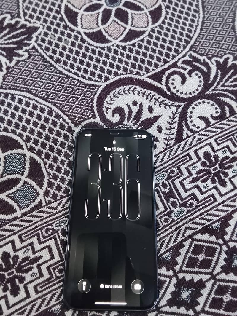Apple iPhone 12 0