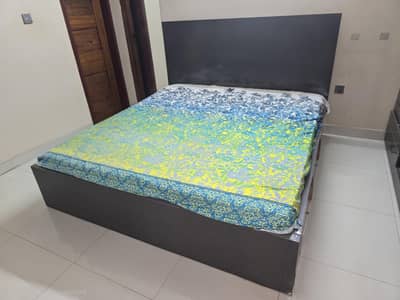 grey bed