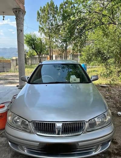 Nissan Sunny 2005