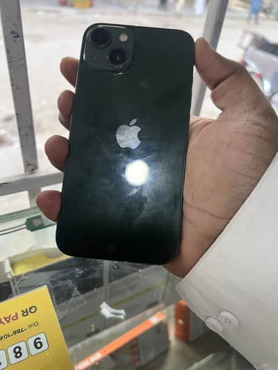 Apple iPhone 13