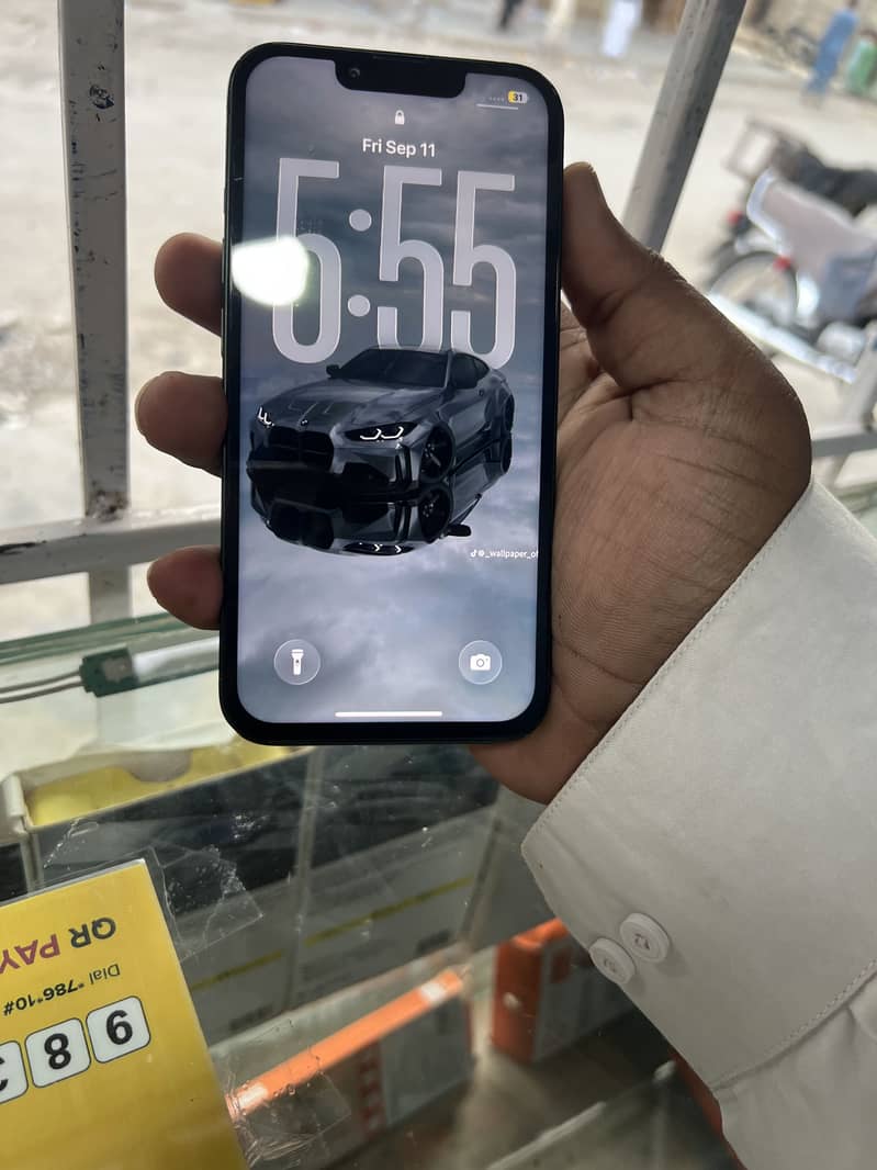 Apple iPhone 13 1