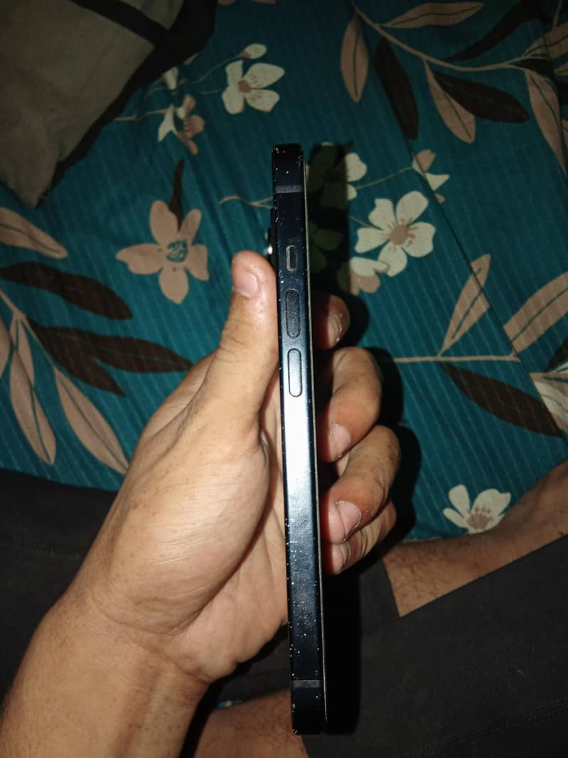 Apple iPhone 15 2