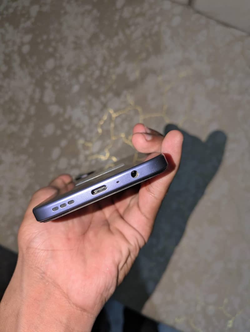 OPPO A6k 4