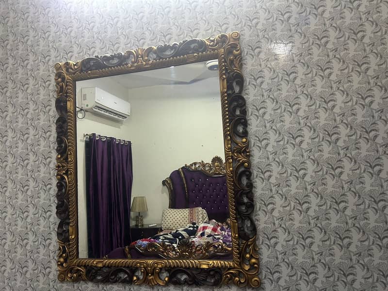 dressing with mirror 0