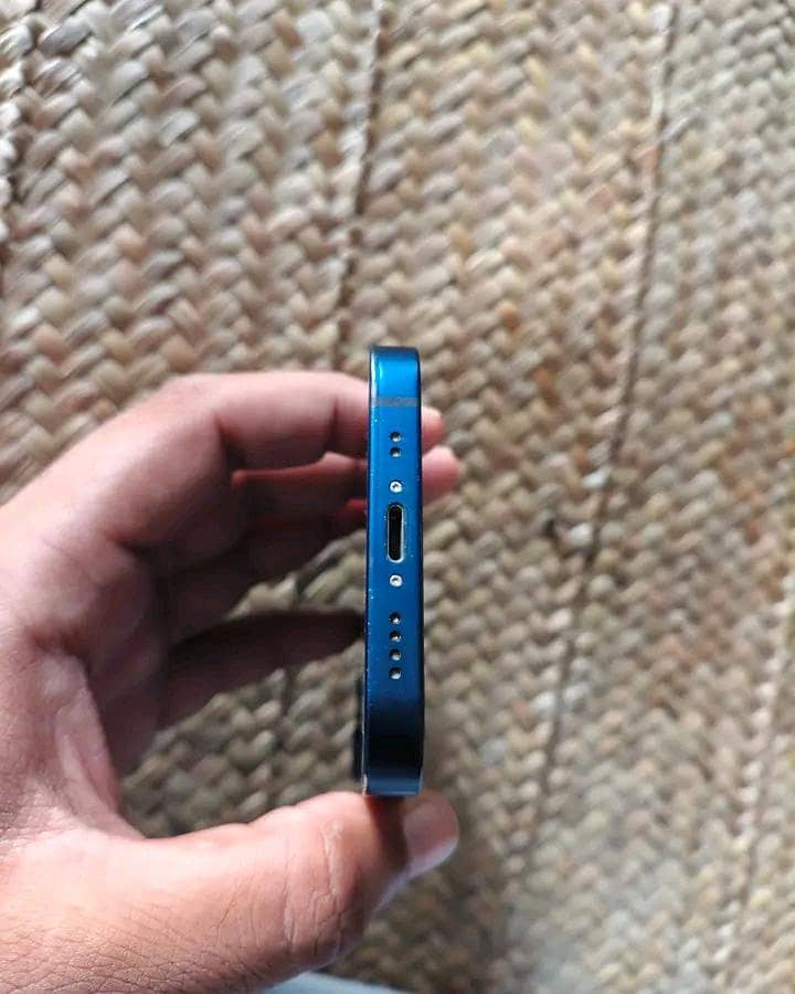 Apple iPhone 12 mini 5