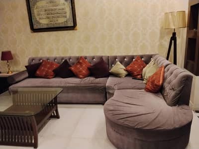 L shape sofa in good condition