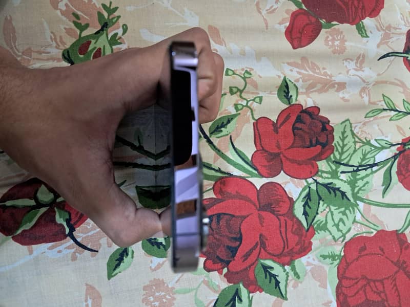 Apple iPhone 14 Pro Max 4