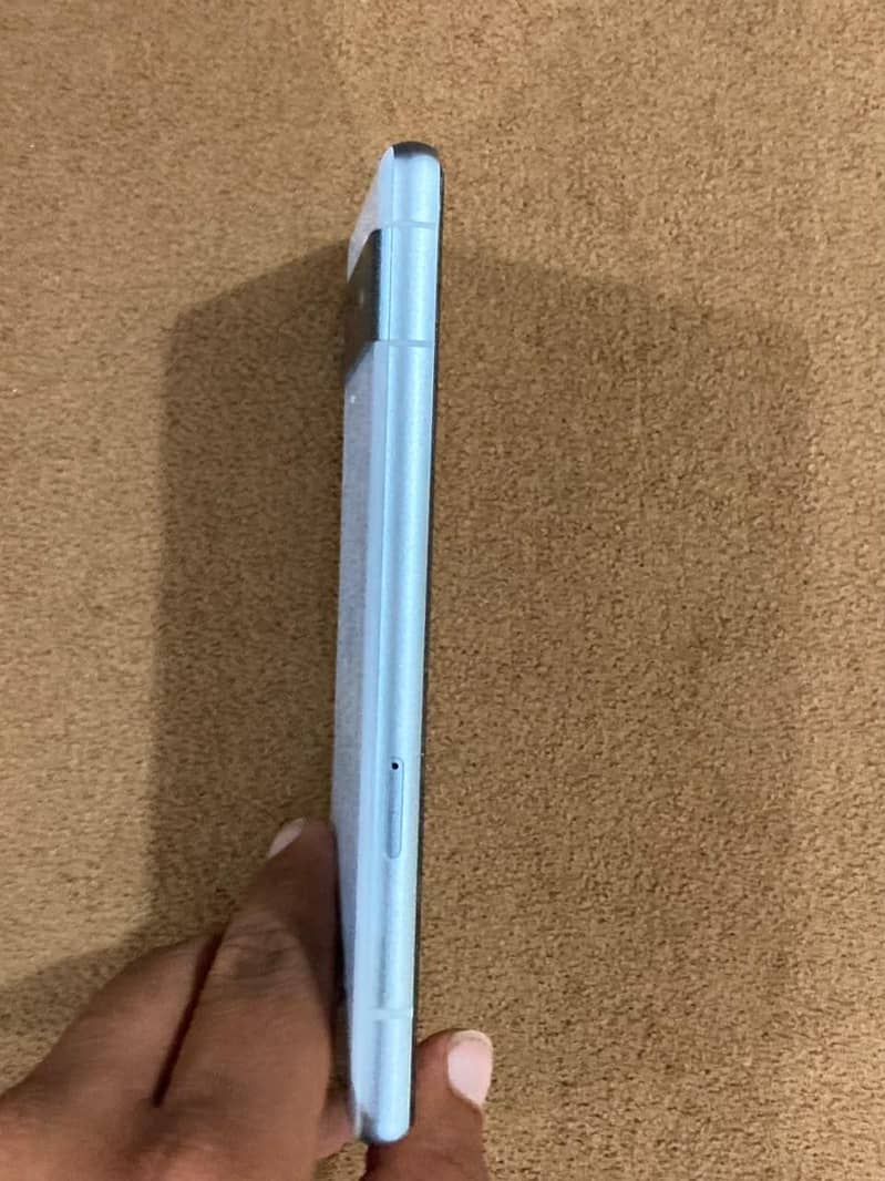 Google Pixel 7a 5