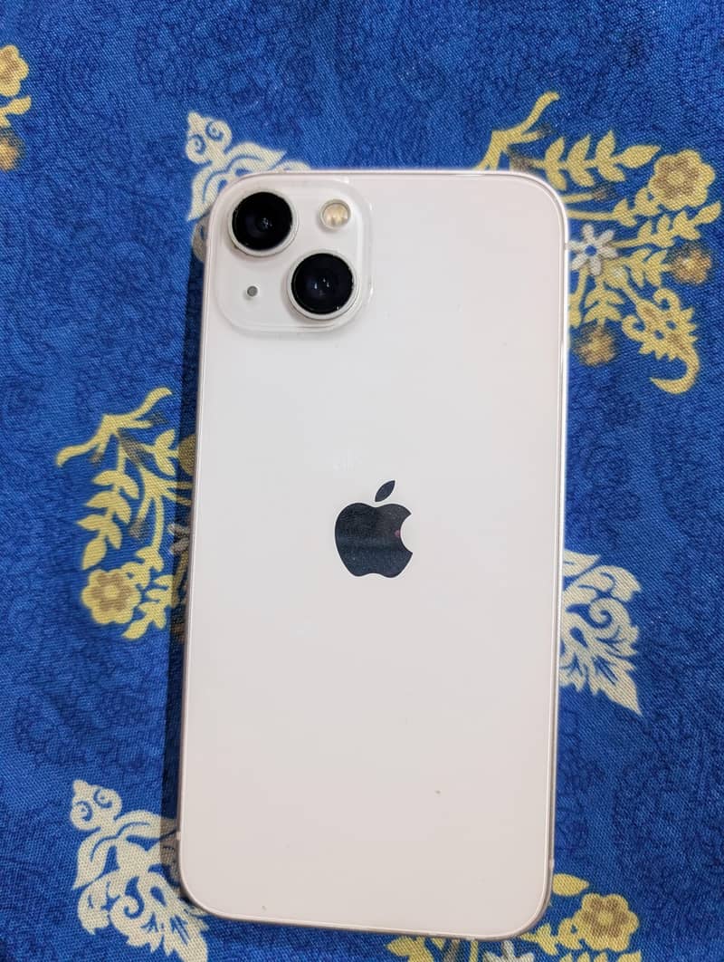Apple iPhone 13 0