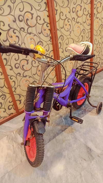 kids cycle in good condition