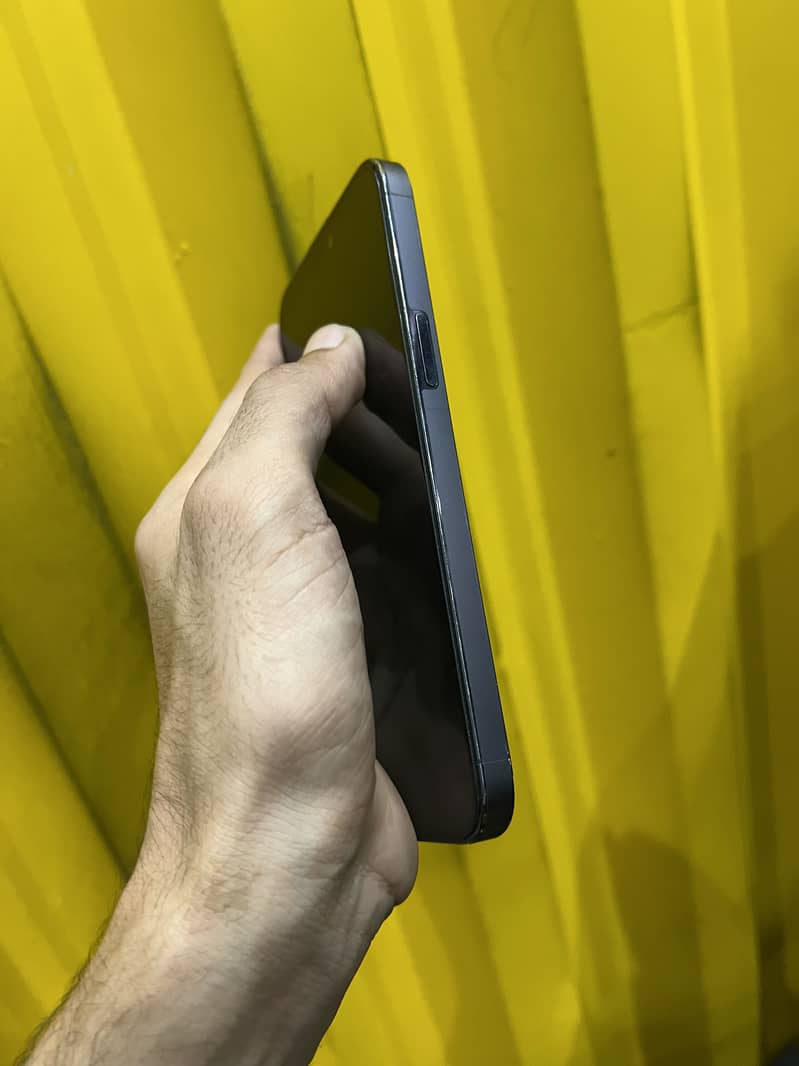 Apple iPhone 14 Pro Max 2