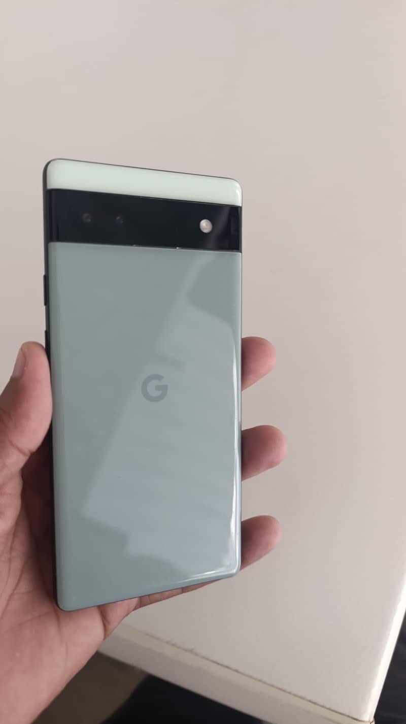 Google Pixel 6a 1