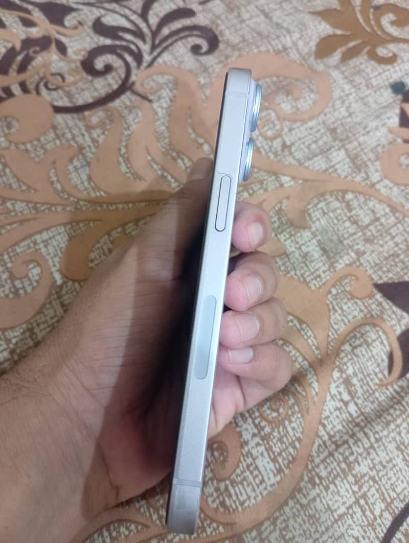Apple iPhone 14 2