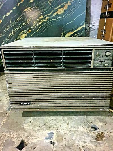 York window ac american 2 ton like new orignak gasss