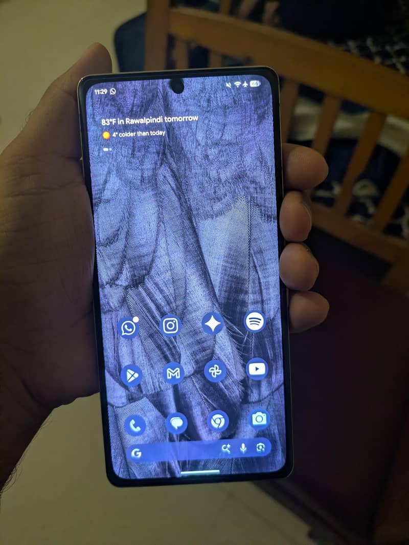 Google Pixel 7 Pro (Dot Panel) 3