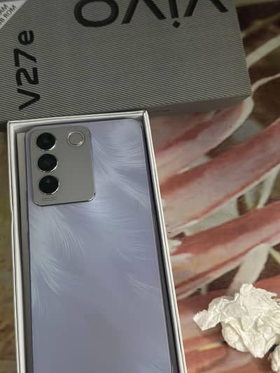 Vivo V27e