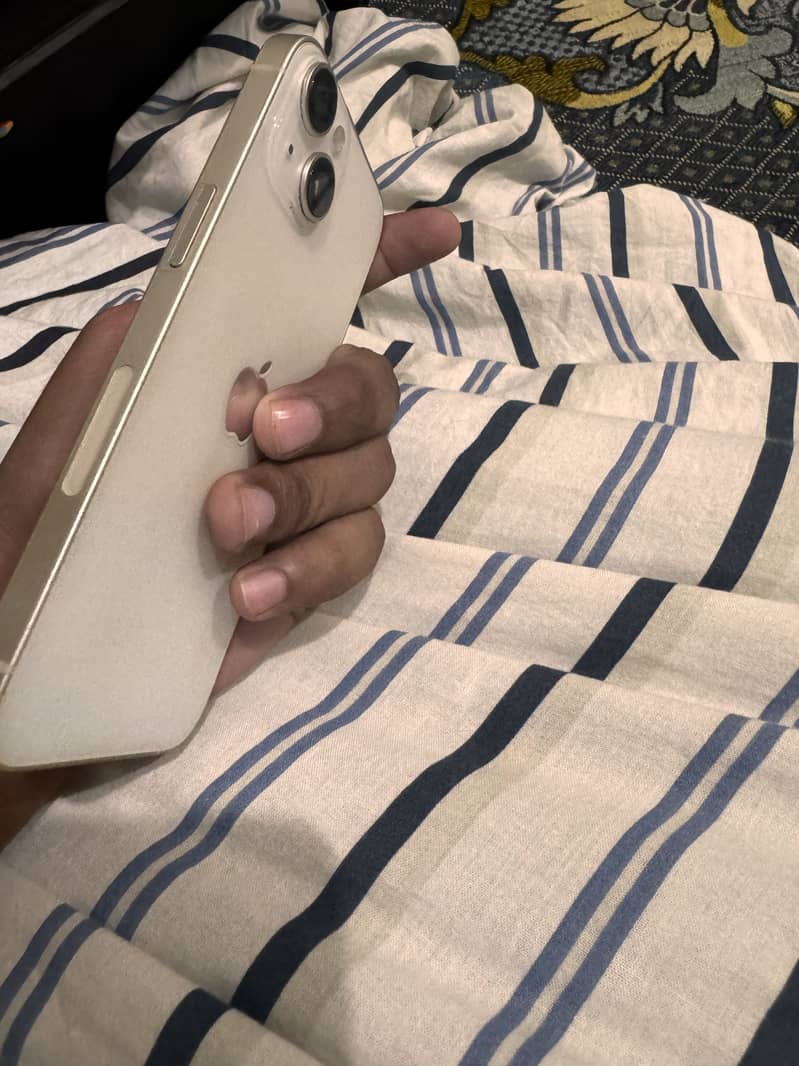 Apple iPhone 14 0