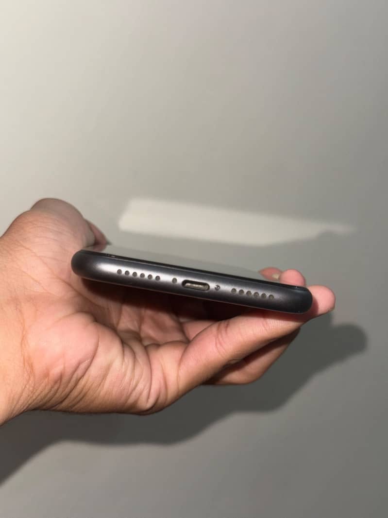 Apple iPhone 11 2