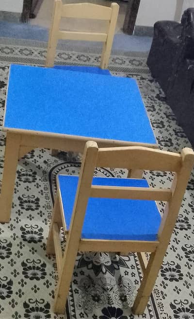 Wood Study Table For Kids Neat and Clean